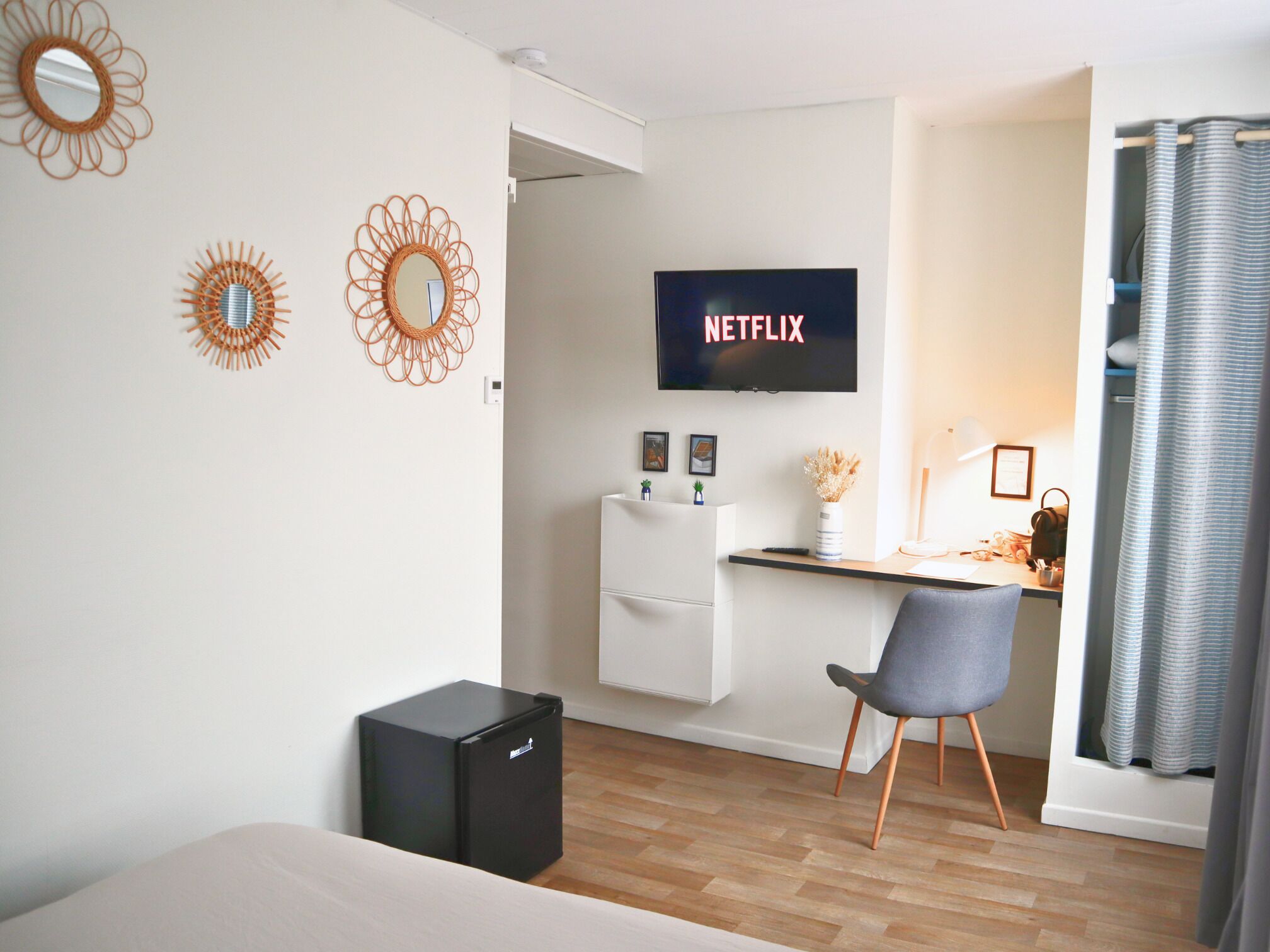 Superior Double Room | Laptop workspace, free WiFi, bed sheets