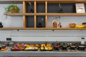 Desayuno buffet incluido todos los días