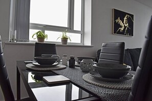 Apartment | Private kitchen | Fridge, microwave, oven, stovetop - Remarkable 2-bed Apartment in Leafy Sefton Park (Liverpool)