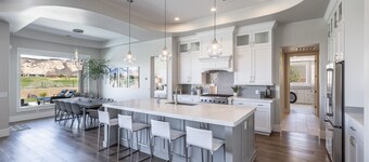 4BR on the 9th Hole w/ Private Pool - Sleeps 16