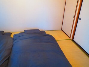 2 室のベッドルーム、WiFi