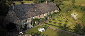 Façana frontal de l'allotjament