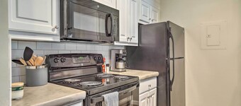 Auburn Condo w/ 2 Pools < 2 Mi to University!
