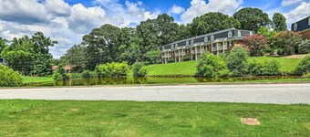 Auburn Condo w/ 2 Pools < 2 Mi to University!