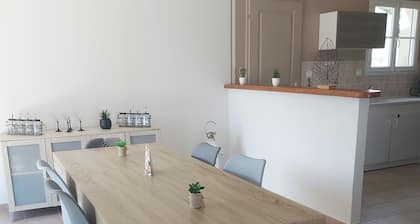 Villa privée avec jardin clos 20 minutes de la plage