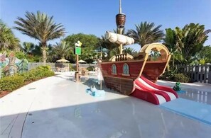 Children’s area - Multifamily,3 King Suites,Private Pool, Near Disney,Handicap Accessible (Davenport)