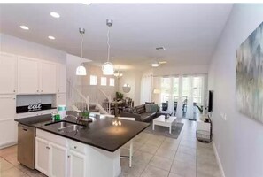 Interior - Multifamily,3 King Suites,Private Pool, Near Disney,Handicap Accessible (Davenport)