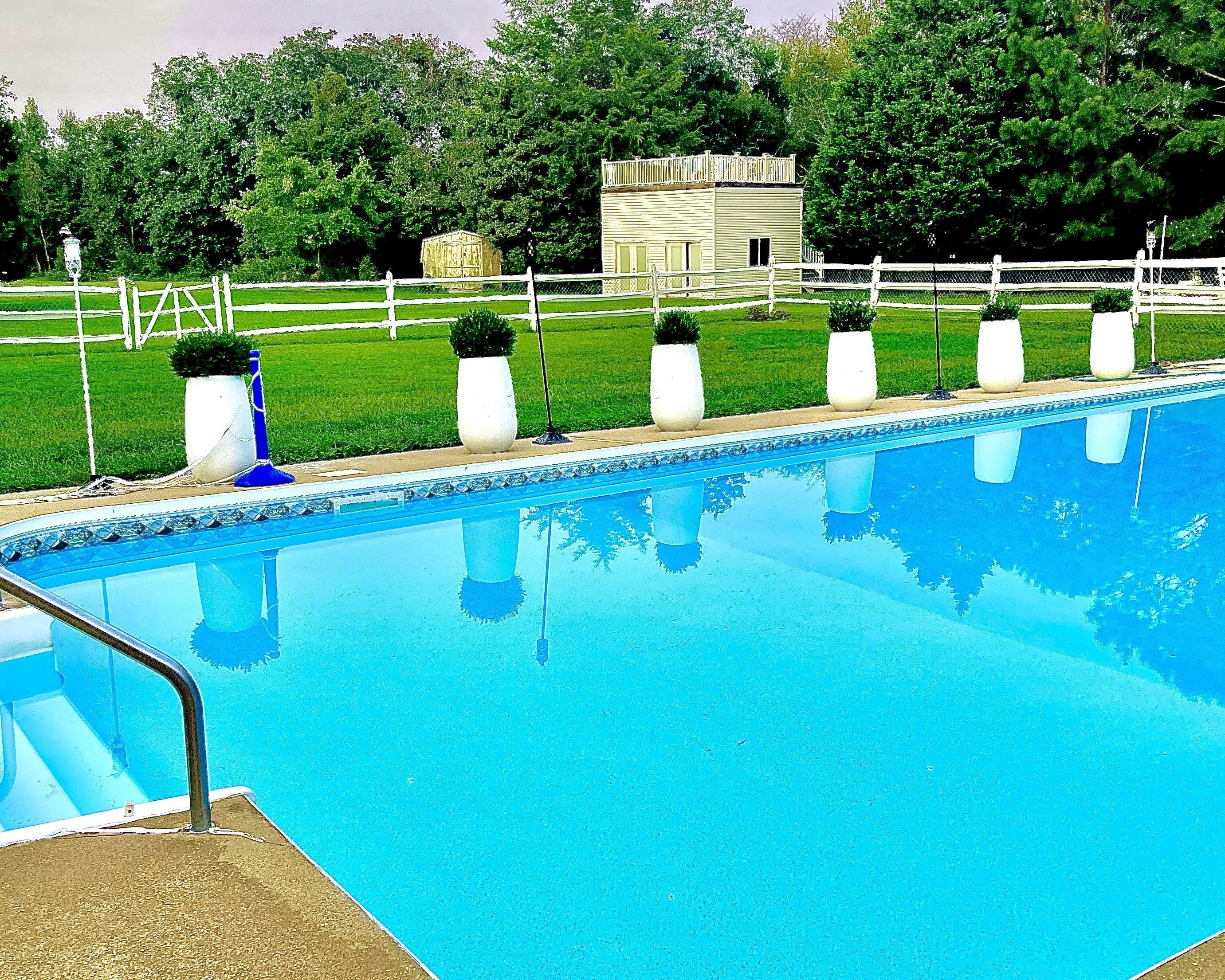 LUXURY VILLA IN KENT ISLAND-SLEEPS 10-12
