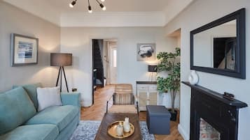 TV, fireplace, offices