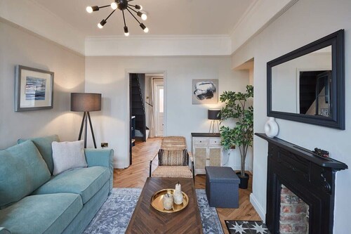 Host & Stay | The Railman's House