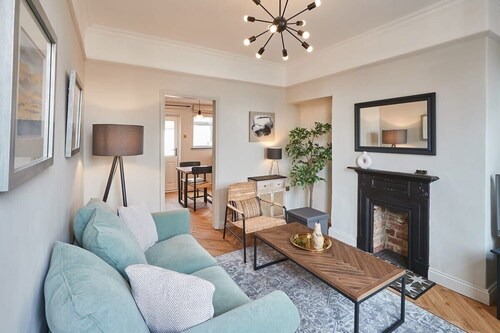 Host & Stay | The Railman's House