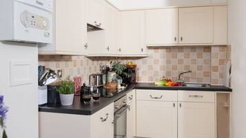 Fridge, microwave, oven, toaster