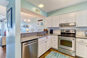 Condo, 2 Bedrooms | Private kitchen | Fridge, microwave, oven, stovetop