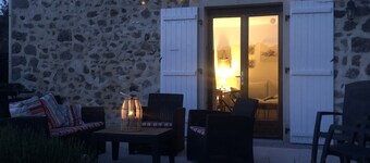 Un gîte confortable et tranquille avec piscine privée, massages bien-être 🌺