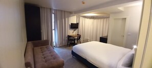 Kamar Triple Standar | Wi-Fi gratis dan seprai linen