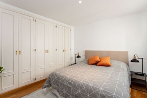 1 bedroom, desk, iron/ironing board, travel cot