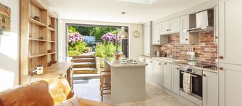 Pebble Cottage, Dunster