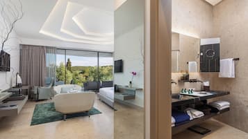 Deluxe Room with Terrace and Sea View | ์ดํ๋ฆฌ์ ํ๋ ๋ผ ์ํธ, ๊ณ ๊ธ ์นจ๊ตฌ, ์ค๋ฆฌ/๊ฑฐ์ํธ ์ด๋ถ, ๋ฏธ๋๋ฐ