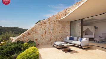 Deluxe Room with Terrace and Sea View | Terrace/patio