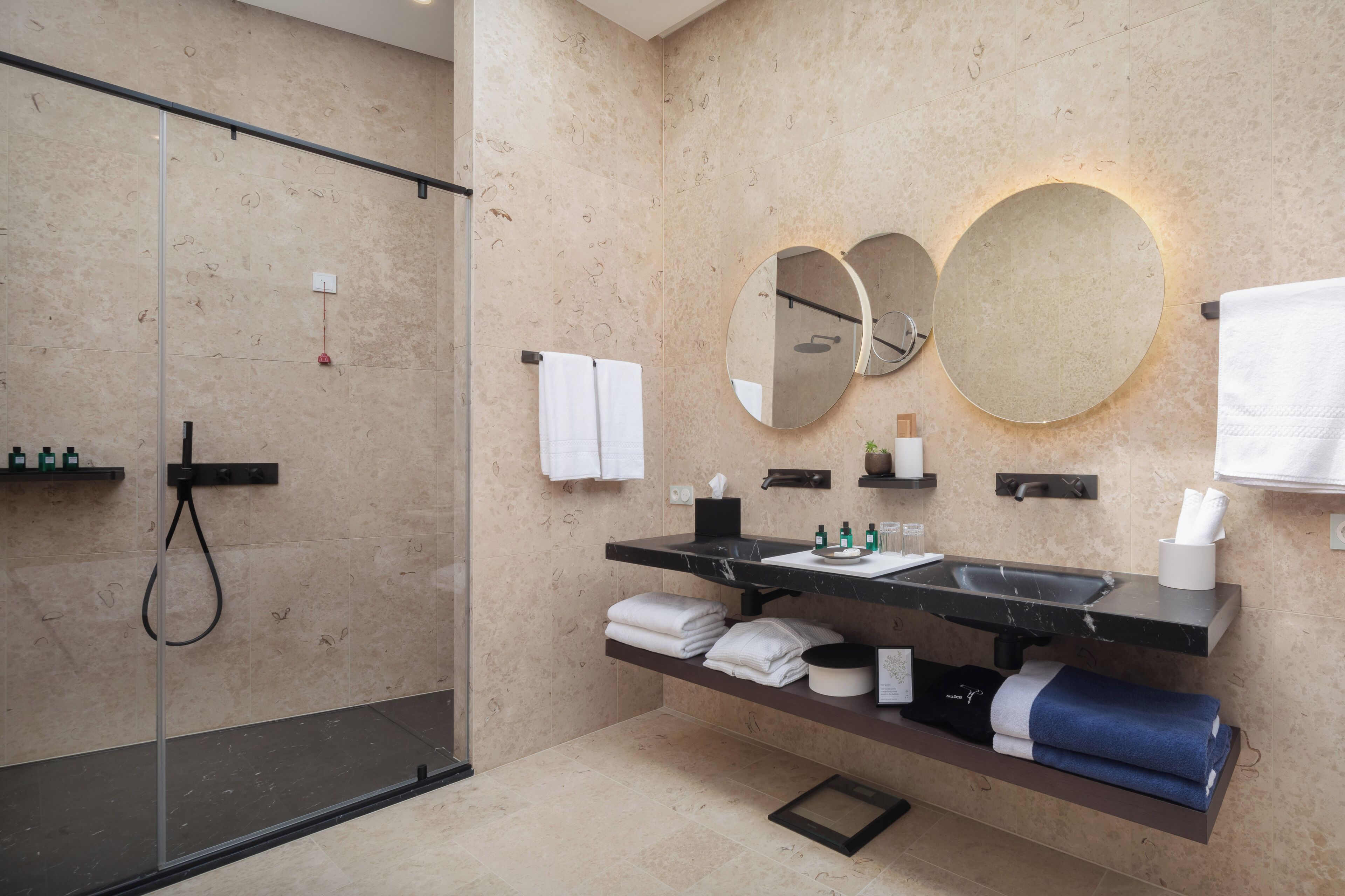 Grand Suite with Terrace and Grove View | Bathroom | Separate tub and shower, deep soaking tub, rainfall showerhead