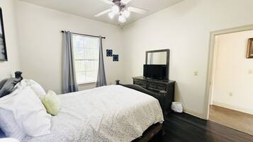 2 sovrum, strykjärn/strykbräda, resesäng och gratis wi-fi