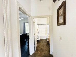 2 Schlafzimmer, Bügeleisen/Bügelbrett, Reisekinderbett, kostenloses WLAN