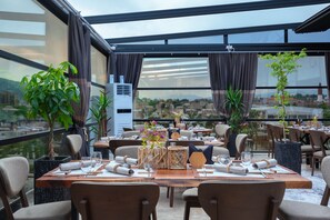 Restaurant - Austrian Palace Hotel (Skopje)