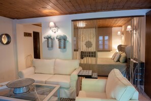 TV connectée, cheminée, chaßne hi-fi