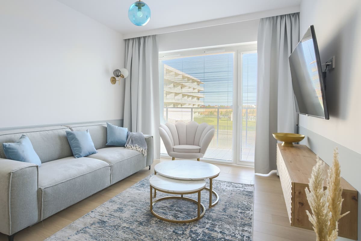 Apartment (106 C) | Living area | Flat-screen TV