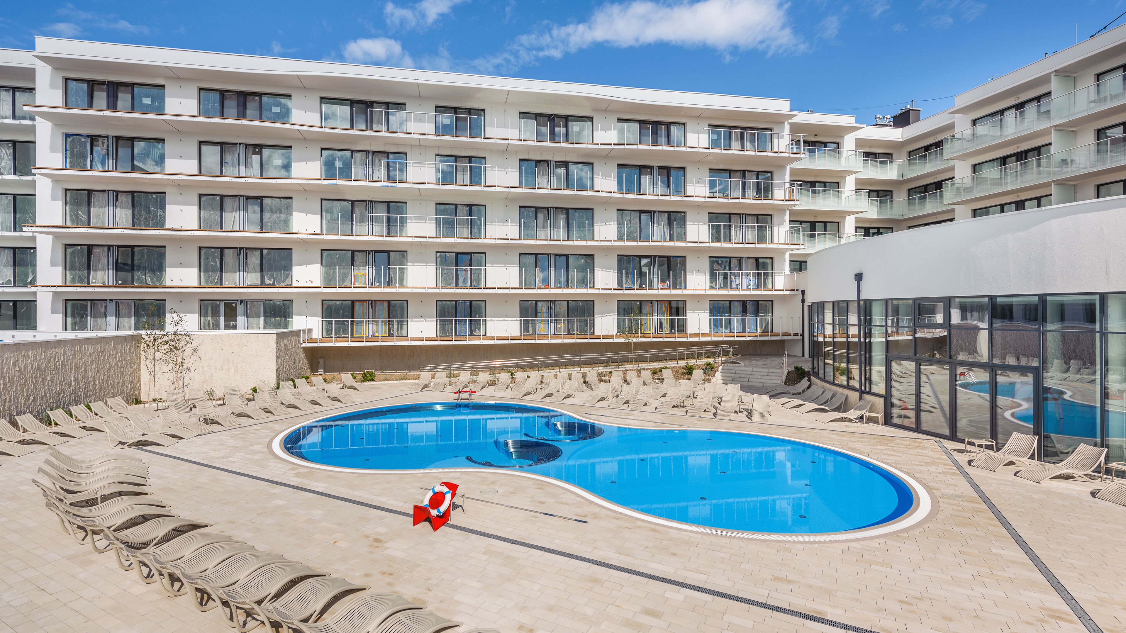 Indoor pool, seasonal outdoor pool