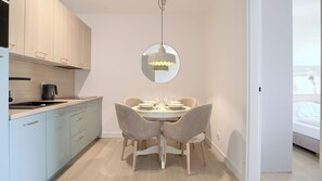 Apartment (307F) | Private kitchen