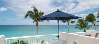 Sundowner is a beautifully decorated condo on 7MB with the best sunset views