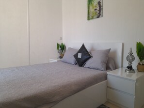 1 Schlafzimmer, Bügeleisen/Bügelbrett, kostenloses WLAN