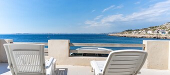 LA MARONAISE - Maison dans la calanque à l’entrée du village de pêcheurs des Goudes