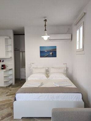 1 bedroom, iron/ironing board, free WiFi, bed sheets - Villa Thori at Poulati Sifnos (SIFNOS)