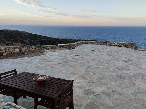 Villa Thori at Poulati Sifnos