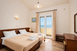 4 quartos, ferros/tábuas de passar roupa, Wi-Fi, roupa de cama