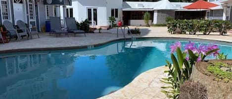 Piscina a l'aire lliure