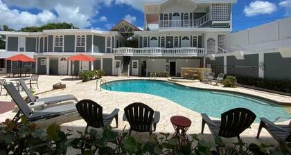 Las Casitas de Village