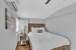 2 bedrooms, WiFi, bed sheets - 2BR 1BA Steps to the Sand II (Manasquan)