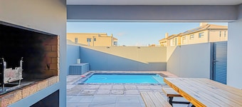 Dalton's, Langebaan 10-sleeper