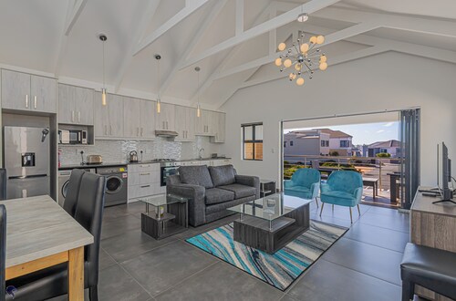 Dalton's, Langebaan 10-sleeper