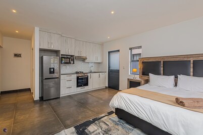 Dalton's, Langebaan 10-sleeper