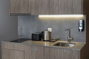 Dining tables - Dau Studios (Valencia)