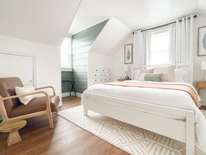 4 bedrooms, iron/ironing board, travel crib, free WiFi