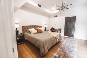 1 chambre, fer et planche à repasser, Wi-Fi, draps fournis