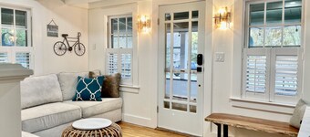 OB Cozy-Cottage-Glam off Circuit with Great Outdoor living