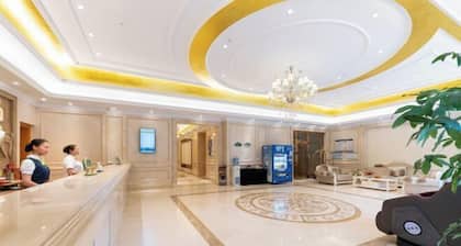 Vienna Hotel (Tianyang Ancient City High-speed Railway Station)
