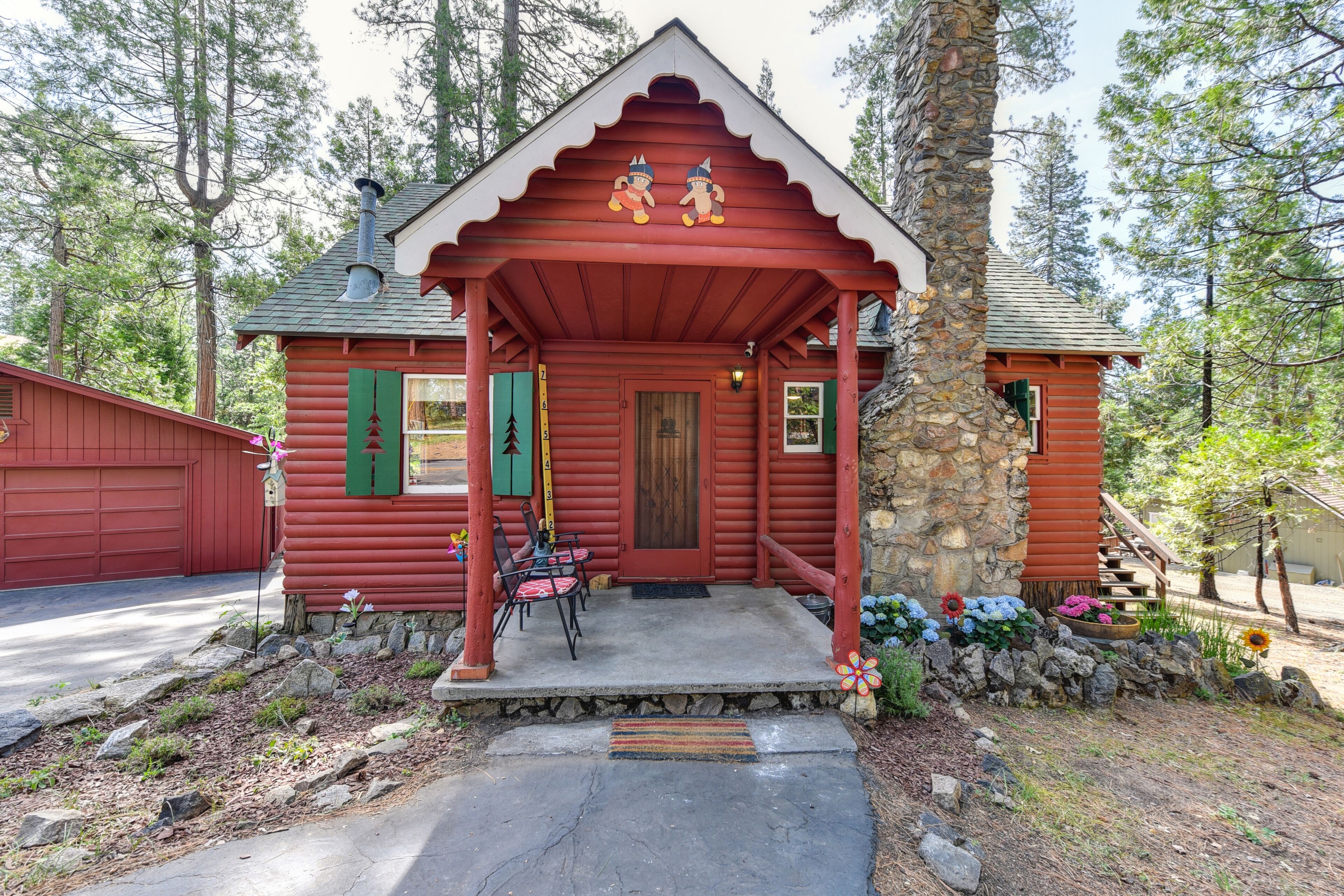 Authentic Cabin! Twain Harte Area. Family, Dog Friendly! Air Conditioning!
