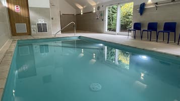 Cottage | Pool | Indoor pool